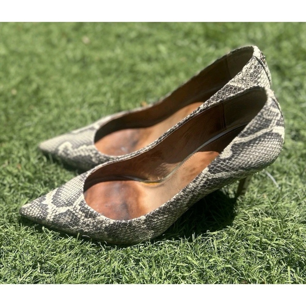 Coach Teddie Snake Skin Pumps High Heels Pointed Toe Leather Size 8.5 B